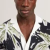 KYES Short Sleeve Knitted Leaf Shirt