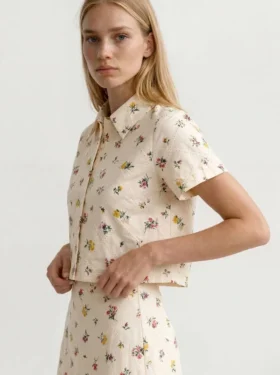 LIZ Wildflower Embroidered Cropped Shirt