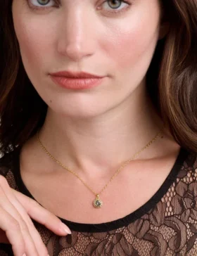 SOLTELL Solitaire Sparkle Crystal Pendant Necklace